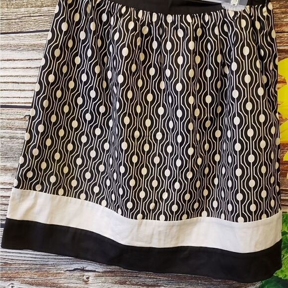 Talbots womans skirt  Size 2P brown / tan - Picture 3 of 5